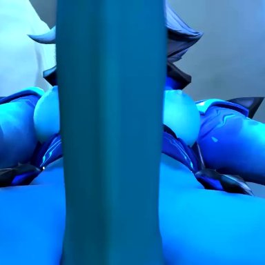 1futa, 3d, alternate costume, animated, blue penis, blue skin, bouncing breasts, breasts, dangling penis, dickgirl, frost, futa only, futanari, holding head, huge cock