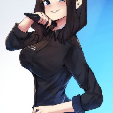 absurdres, ass, black shirt, blue eyes, blue pants, breasts, brown hair, cellphone, clothes writing, commentary, female, grin, hand on hip, highres, hinghoi