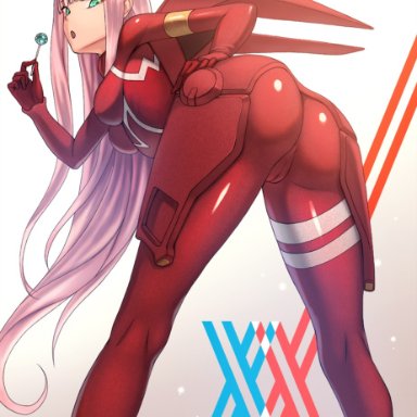 darling in the franxx, zero two (darling in the franxx), ass, ass focus, ass view, green eyes, horn, horns, latex, latex suit, lolipop, lollipop, looking at viewer, looking back, mouth open