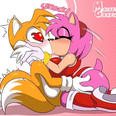 sega, sonic (series), sonic the hedgehog (series), amy rose, miles prower, tails, tails the fox, moisesgrafic, 1boy, 1boy1girl, 1girls, age difference, anthro, big ass, big breasts